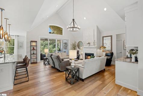 17 Joan Drive Taylors SC 29687