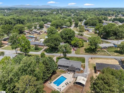 108 Churchill Avenue Greer SC 29651