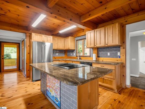 1050 Hunting Country Road Tryon NC 28782