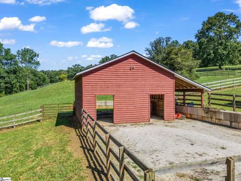 1050 Hunting Country Road Tryon NC 28782