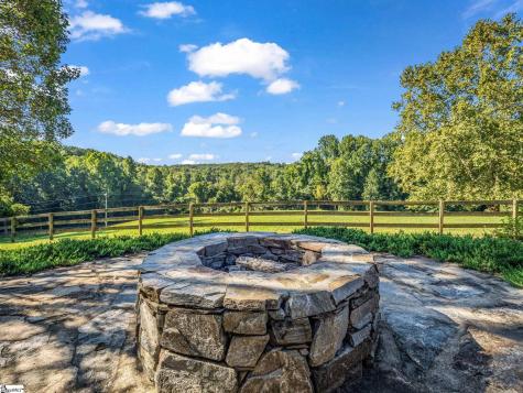 1050 Hunting Country Road Tryon NC 28782