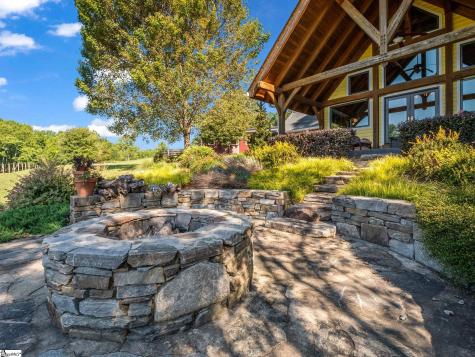 1050 Hunting Country Road Tryon NC 28782