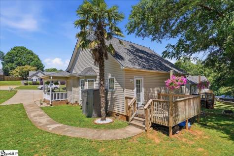 214 Cool Water Court Boiling Springs SC 29316