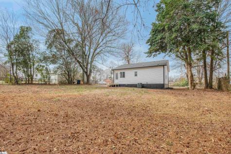 325 Hillcrest Circle Anderson SC 29624