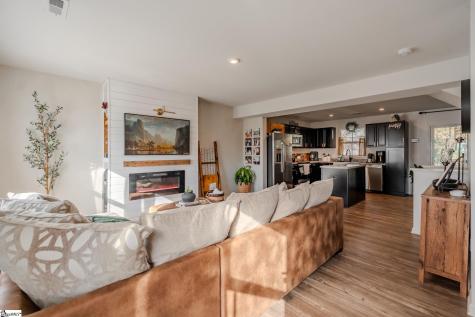 113 Brooklane Court Easley SC 29642