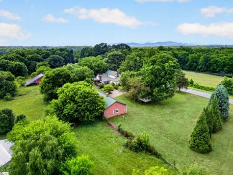 2471 Holly Springs Road Inman SC 29349