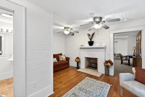 2471 Holly Springs Road Inman SC 29349