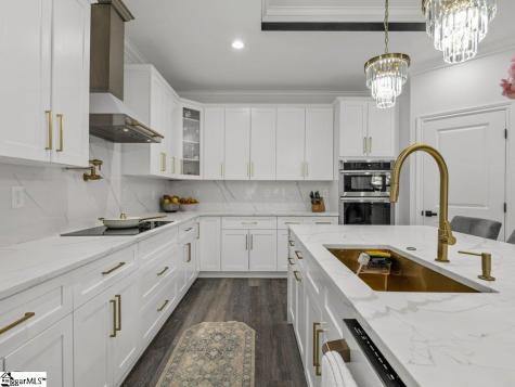 15 Julian Avenue Greenville SC 29611