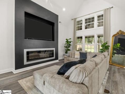 15 Julian Avenue Greenville SC 29611