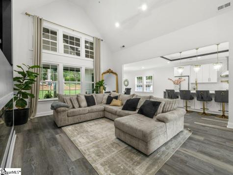15 Julian Avenue Greenville SC 29611