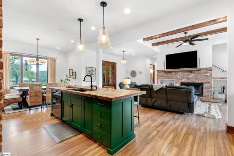 343 Finley Road Easley SC 29642