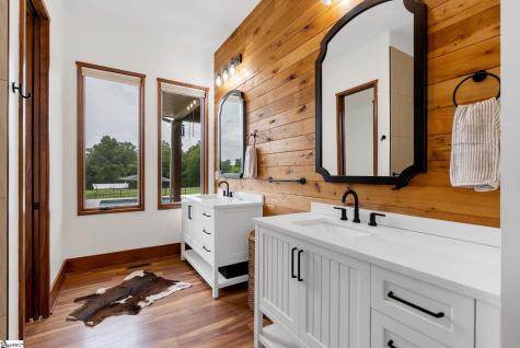 343 Finley Road Easley SC 29642