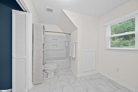 30 Tugaloo Bluff Road Travelers Rest SC 29690
