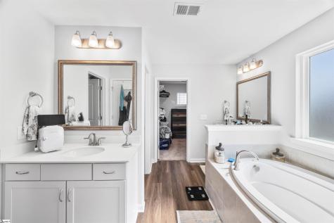 322 Valley Oak Drive Belton SC 29627