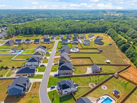 322 Valley Oak Drive Belton SC 29627