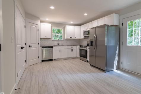 121 A & B Brookmeade Drive Anderson SC 29621