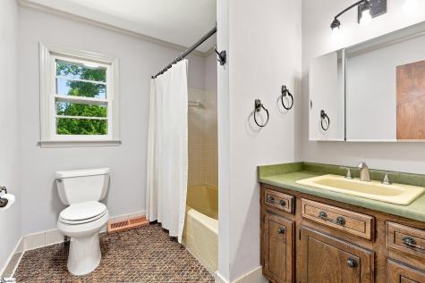 4 Riverview Drive Greenville SC 29611