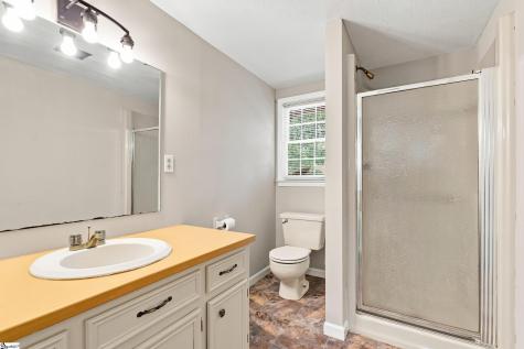 4 Riverview Drive Greenville SC 29611