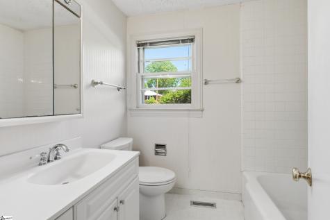 126 W Circle Avenue Greenville SC 29607