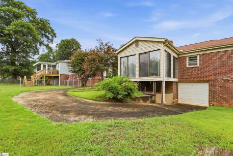126 W Circle Avenue Greenville SC 29607