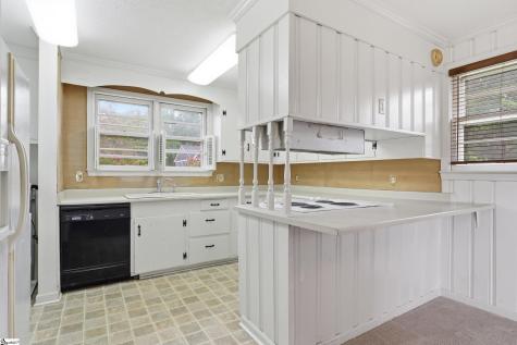 126 W Circle Avenue Greenville SC 29607