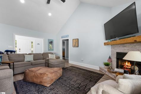 206 Petty Road Seneca SC 29772