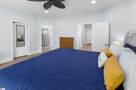 206 Petty Road Seneca SC 29772