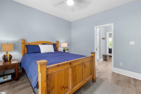 206 Petty Road Seneca SC 29772