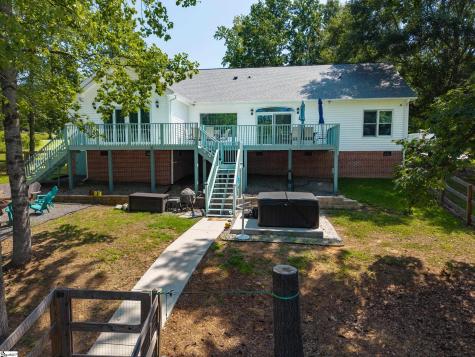 206 Petty Road Seneca SC 29772