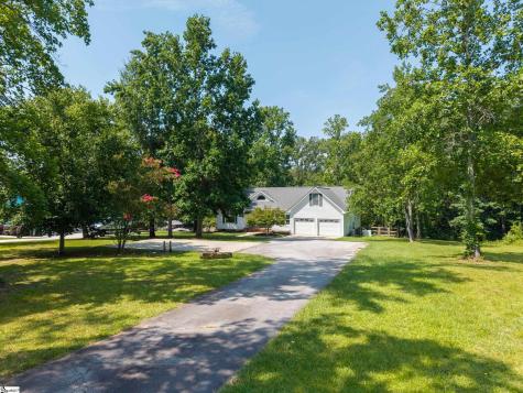 206 Petty Road Seneca SC 29772