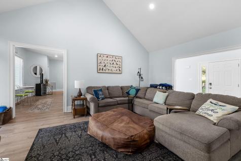 206 Petty Road Seneca SC 29772