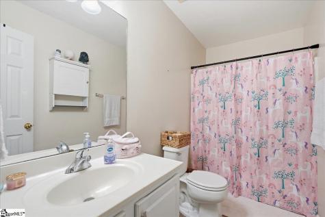 305 Golden Leaf Lane Simpsonville SC 29681