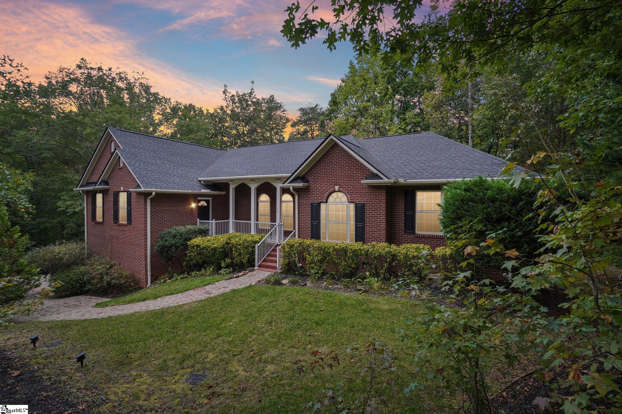 100 Paris Glen Way Greenville SC 29609