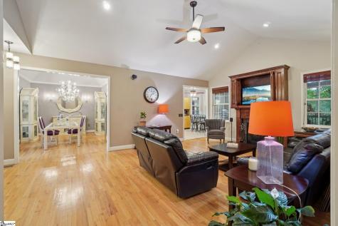 100 Paris Glen Way Greenville SC 29609