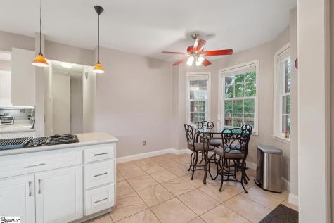 100 Paris Glen Way Greenville SC 29609