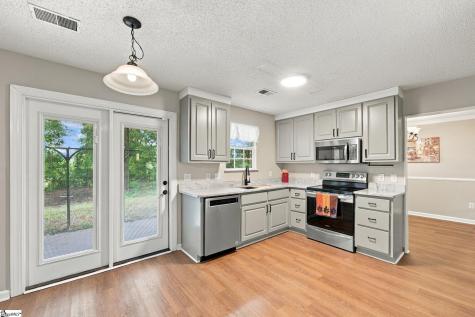 18 Reedy River Way Greenville SC 29605