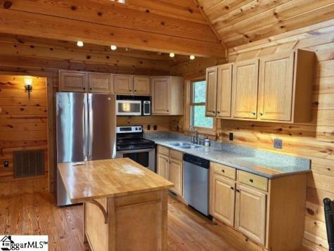 17 River Rock Court Cleveland SC 29635