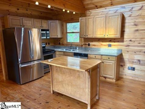 17 River Rock Court Cleveland SC 29635