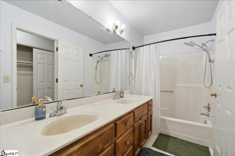 2 Tamburlaine Court Greenville SC 29609