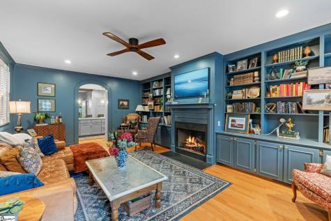358 Mills Avenue Spartanburg SC 29302
