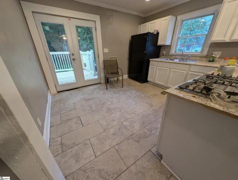 8 Pasadena Avenue Greenville SC 29605