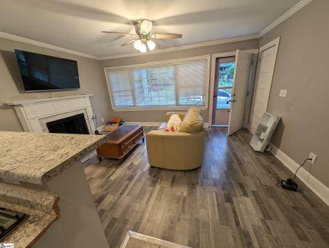 8 Pasadena Avenue Greenville SC 29605