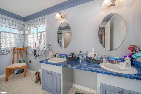 220 Wildwood Farms Road Gray Court SC 29645