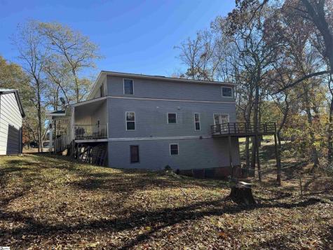 220 Wildwood Farms Road Gray Court SC 29645