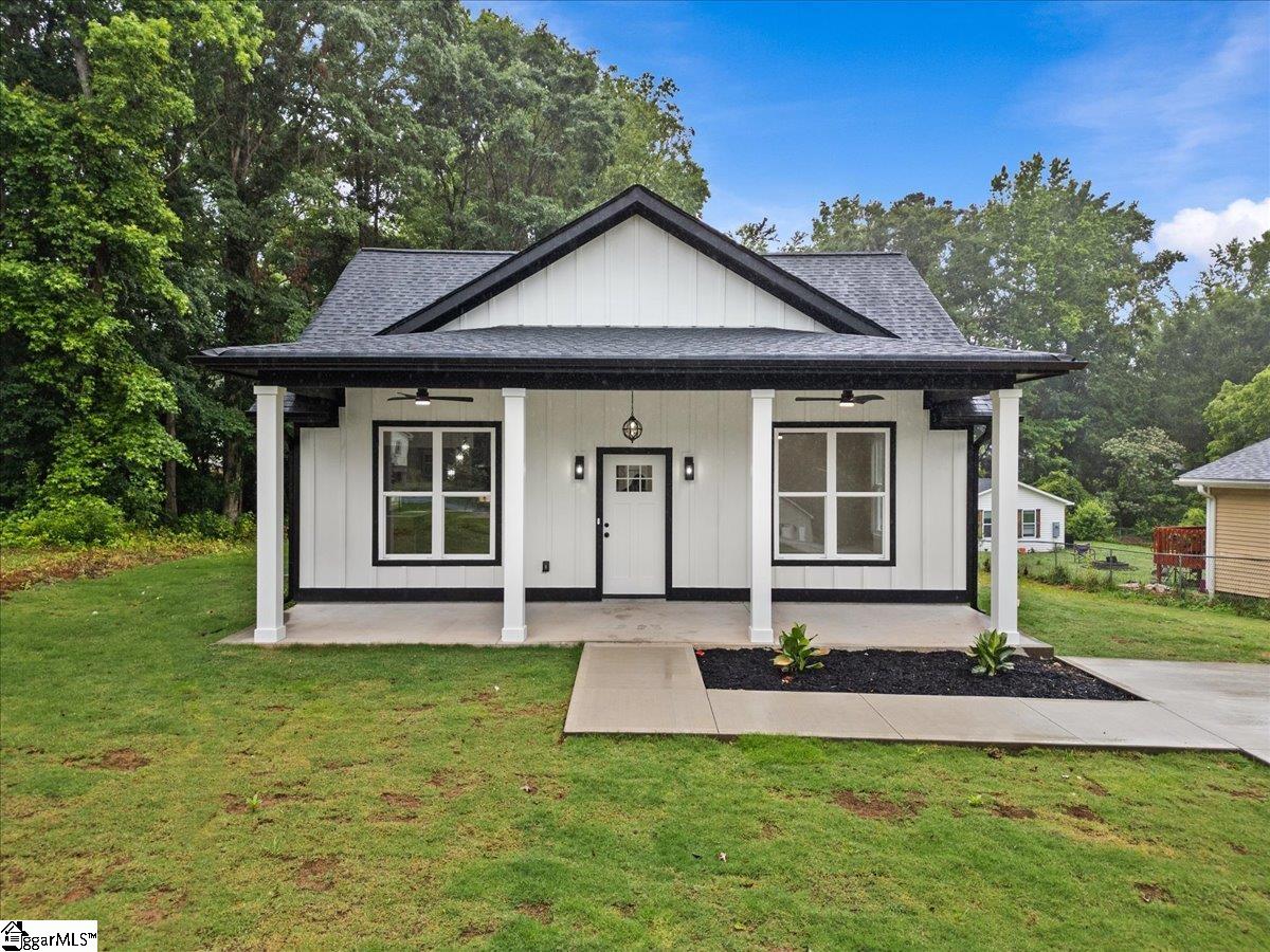 119A Woodland Drive Fountain Inn SC 29644