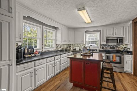24 Enoree Road Travelers Rest SC 29690