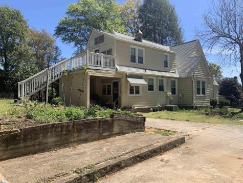102 Highland Road Easley SC 29640