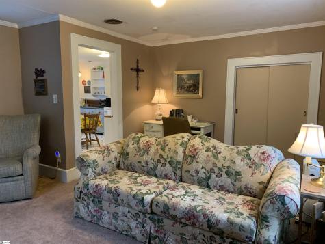 102 Highland Road Easley SC 29640
