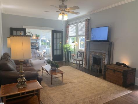 102 Highland Road Easley SC 29640