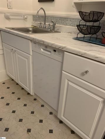 102 Highland Road Easley SC 29640